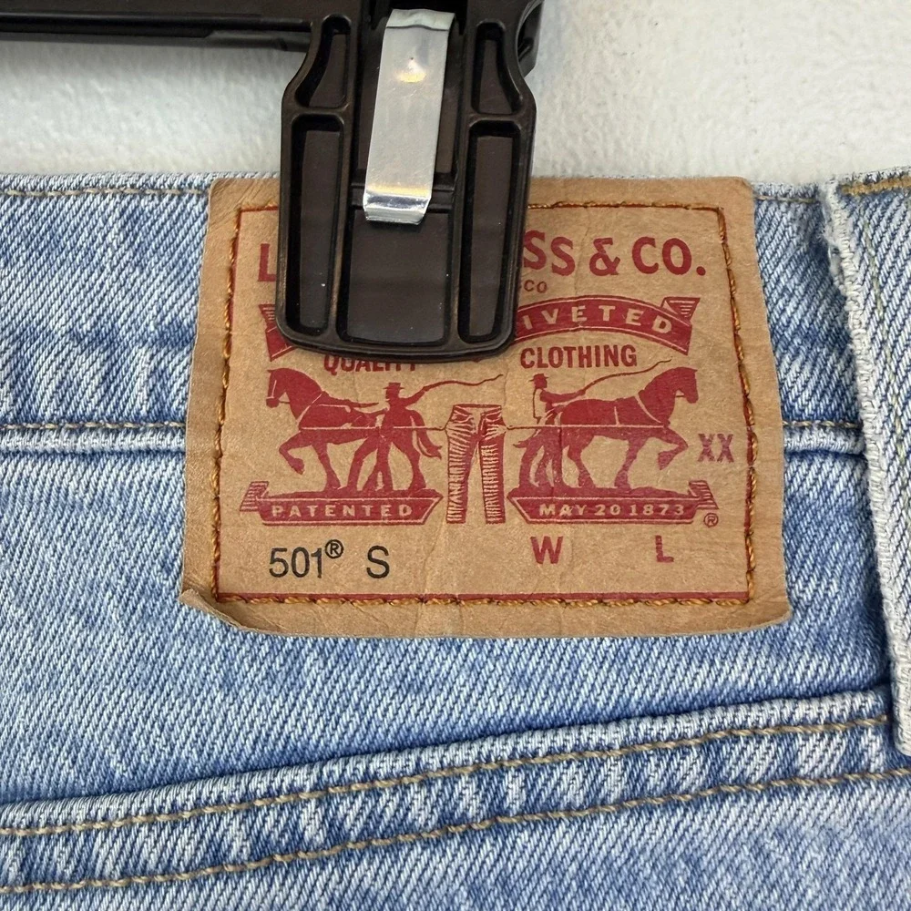 Levis 501 Skinny Jeans Womens 27x28 Light Wash High Rise Slim Raw Hem Button Fly
